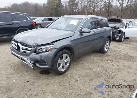 2018 Mercedes-Benz Glc 300 4Matic z USA, uszkodzony, nr VIN WDC0G4KB3JV108631